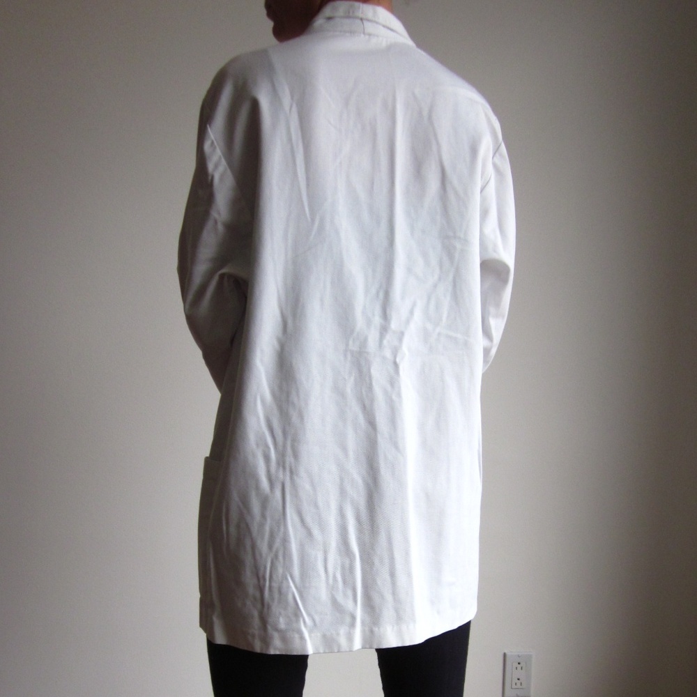 Simple White Jacket - Picture 3 of 3